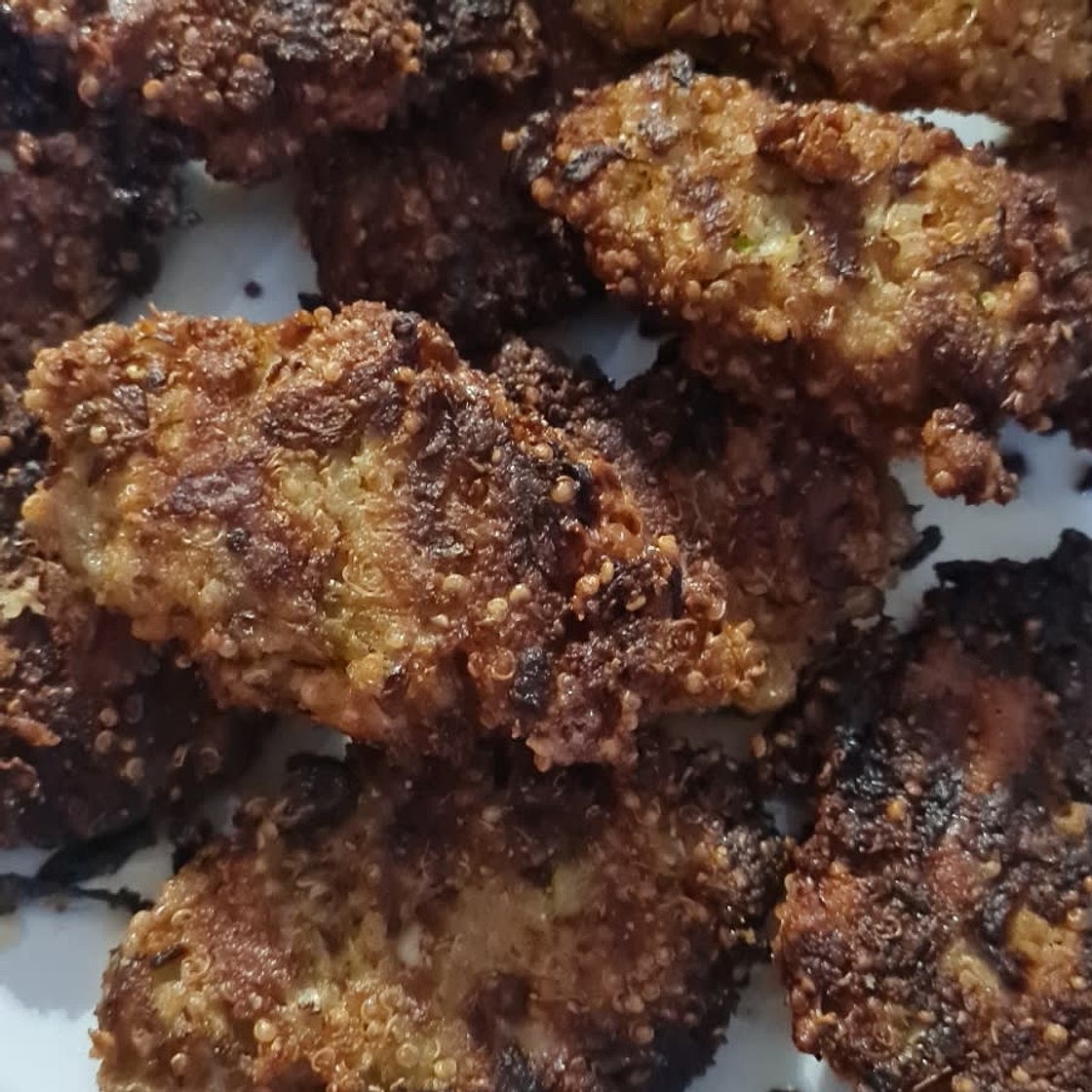 Cheesy Quinoa Zucchini Fritters