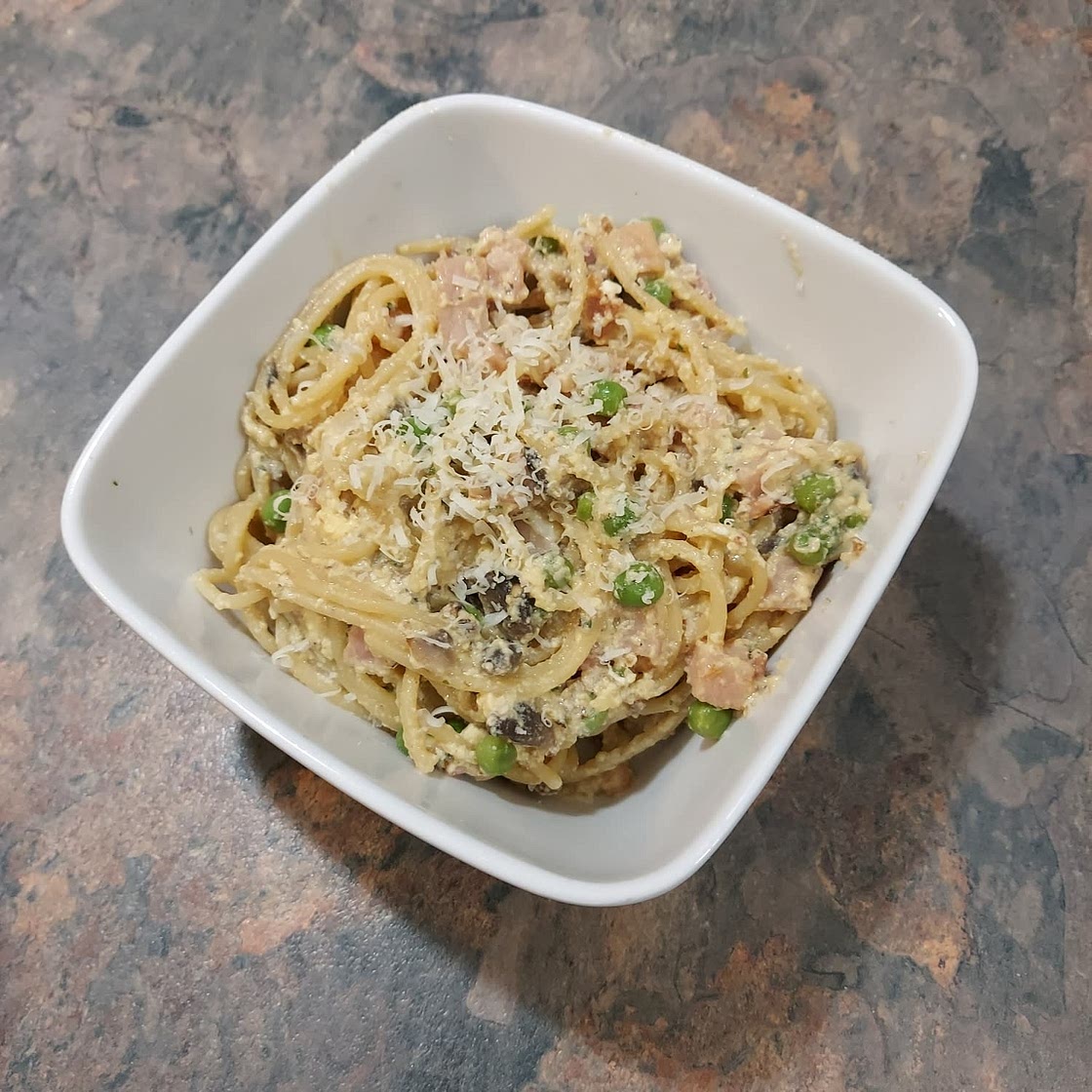 Cornish 'Carbonara' with Chilli, Mushrooms and Peas