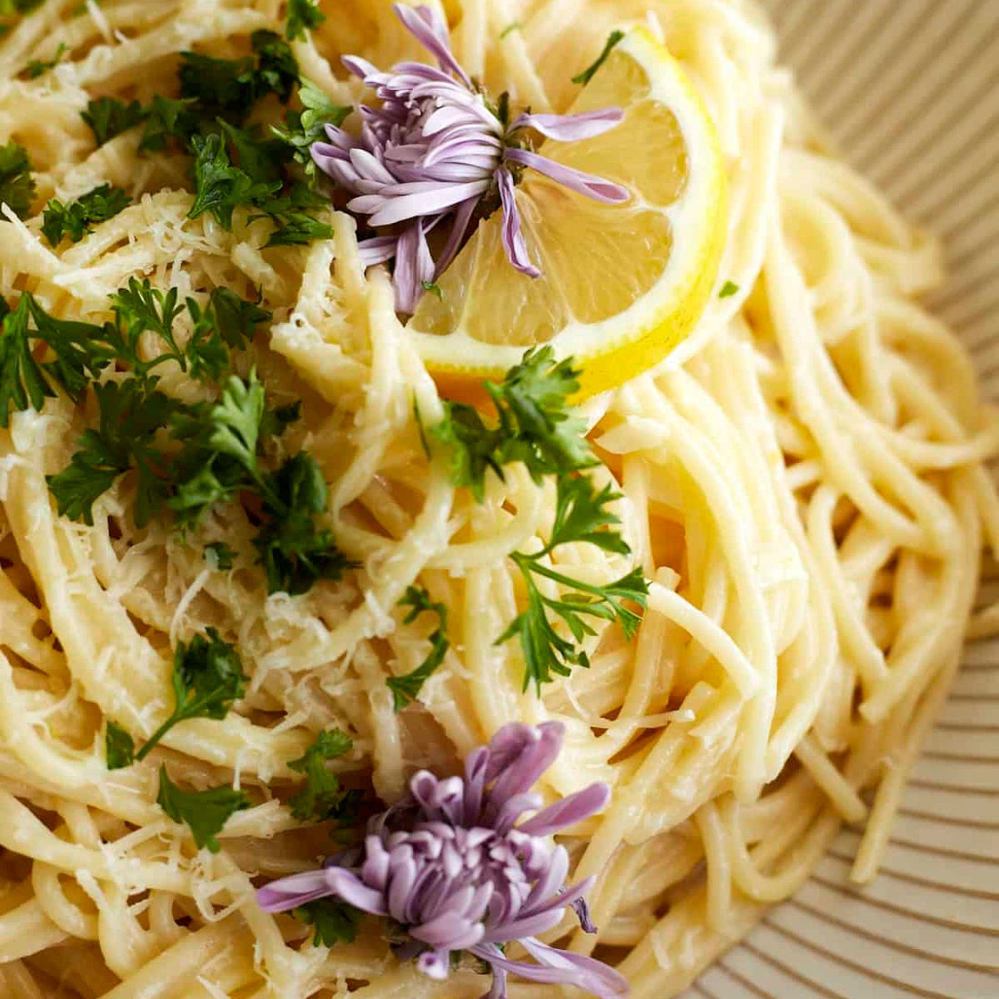 Easy One Pot Lemon Pasta