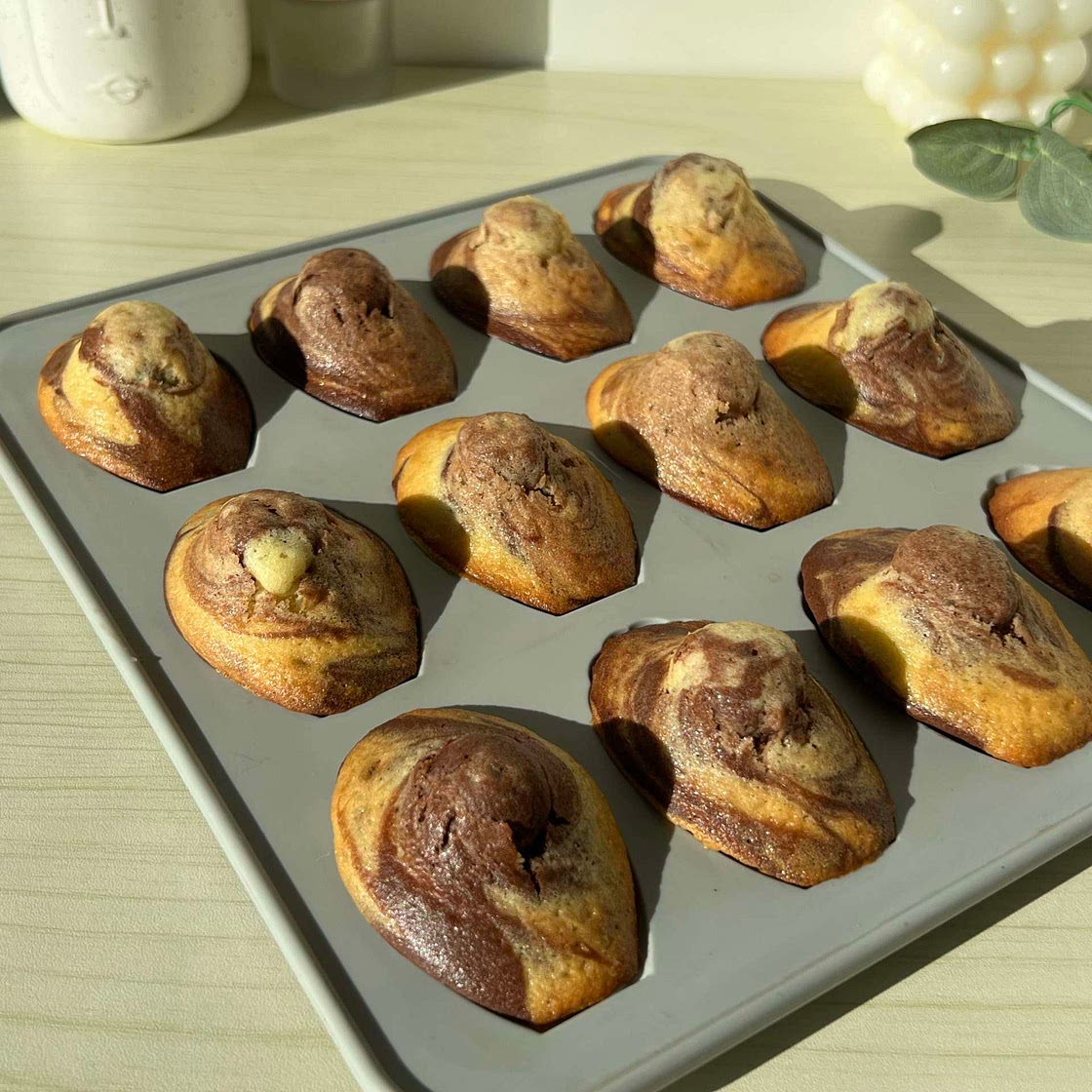 Marbled madeleines