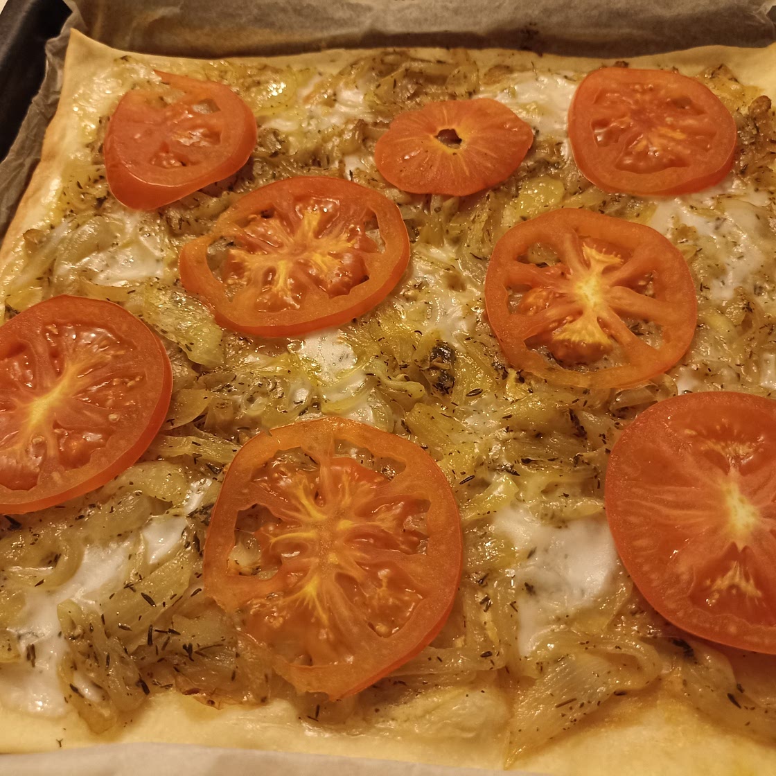 Pizza vegan à l'oignon (inspirée par La petite Okara)
