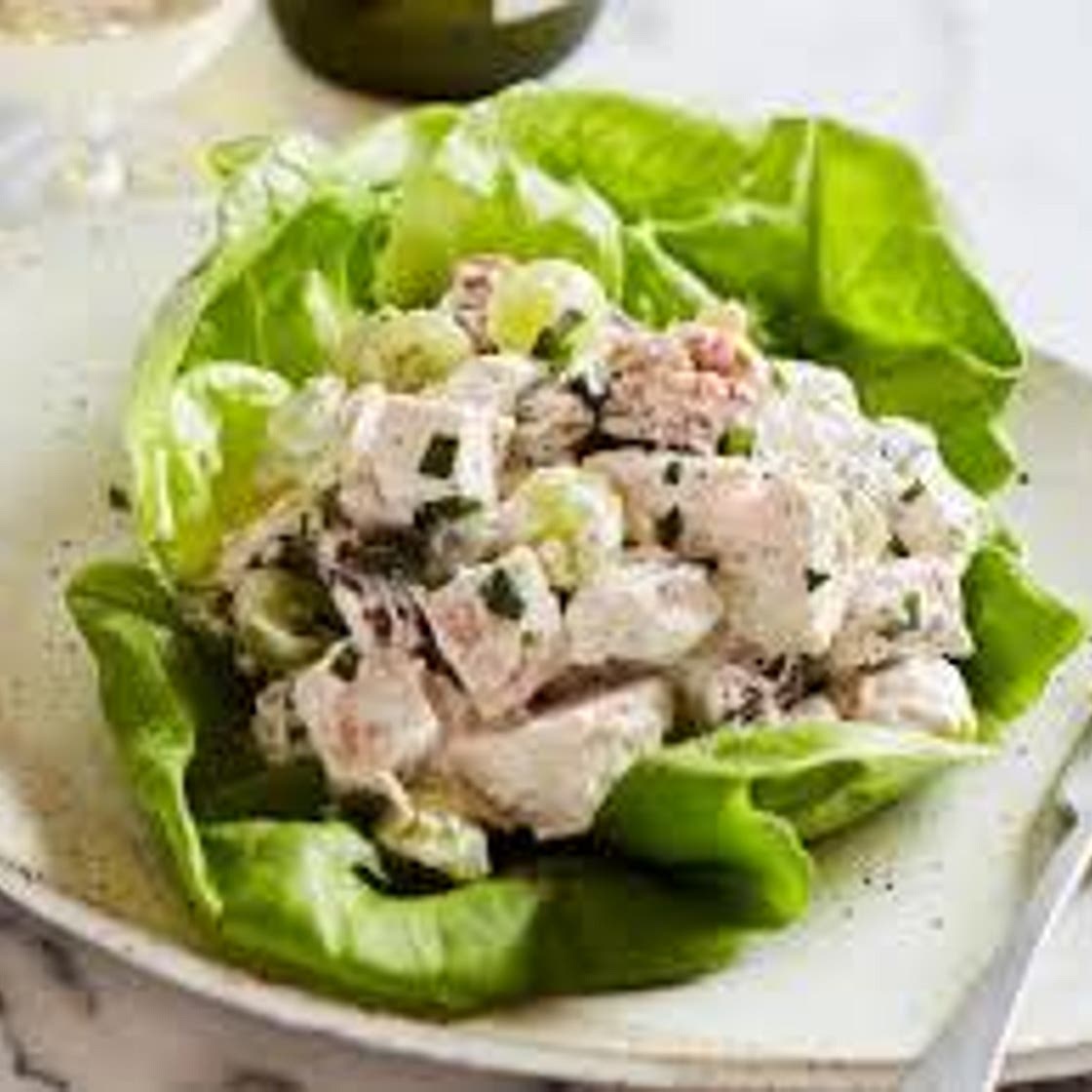 Jo Chicken salad with vegan mayonnaise