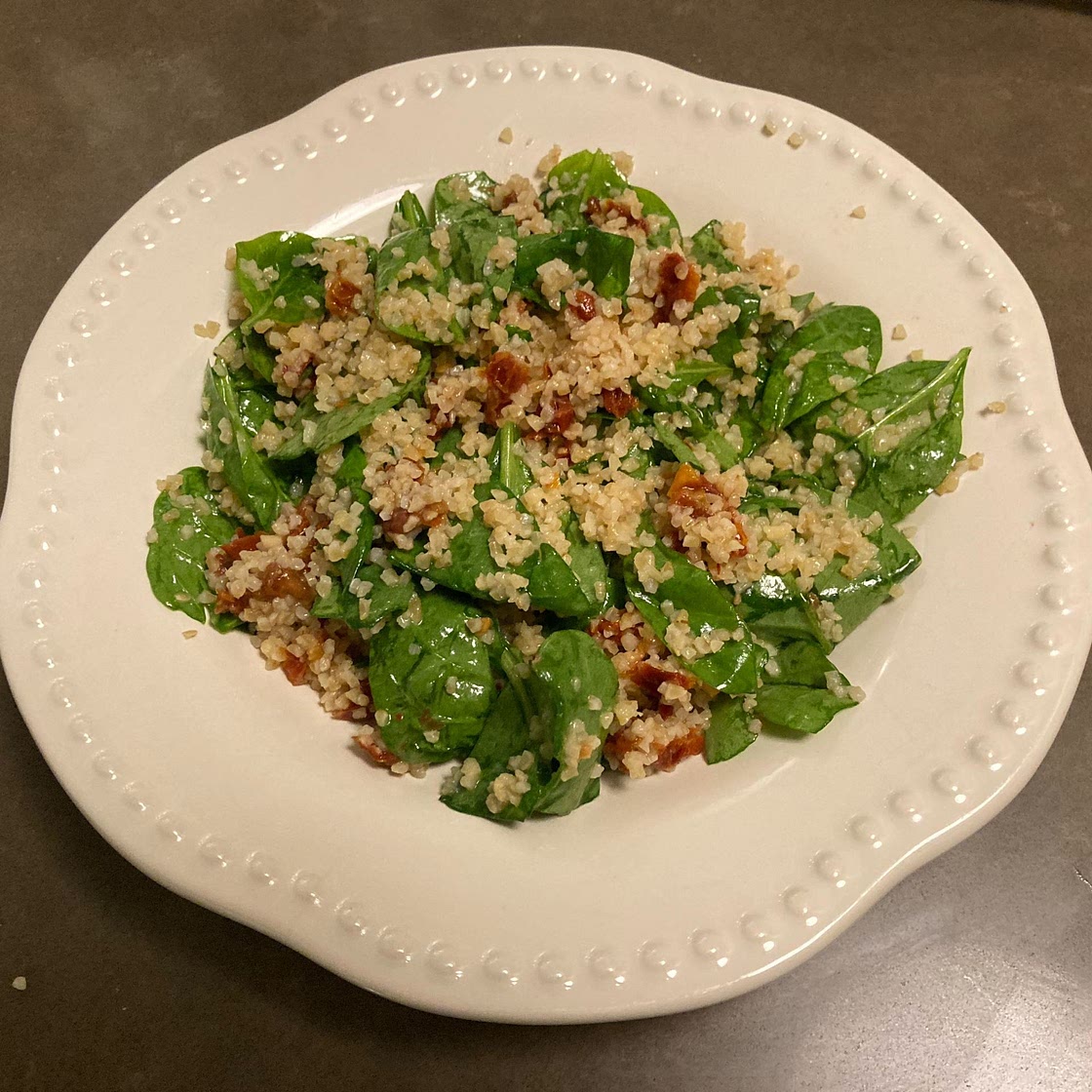 Sun-Dried Tomato, Spinach and Quinoa Salad
