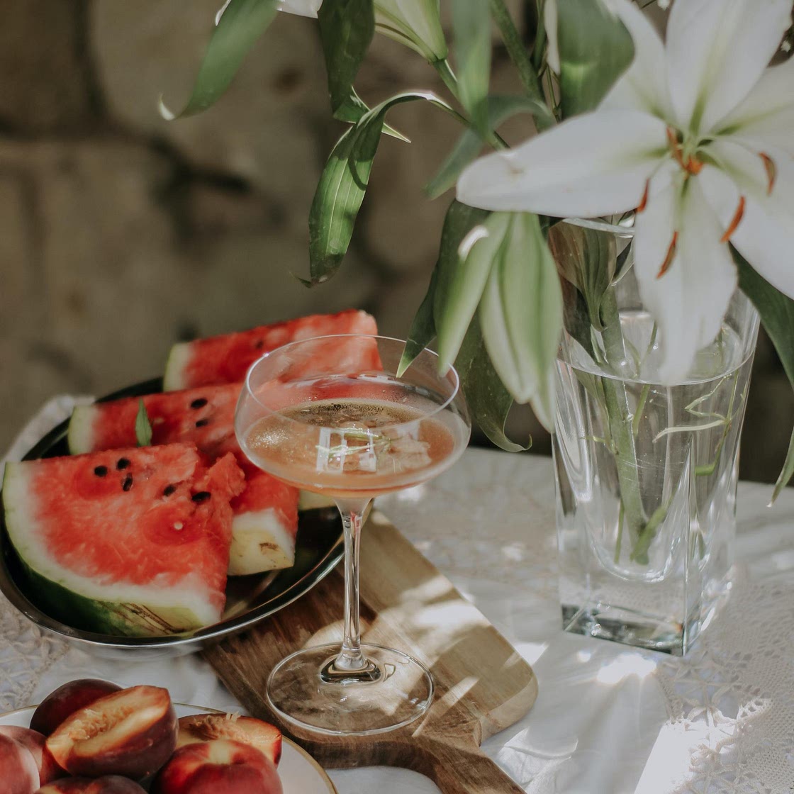 Peach Champagne Mocktail