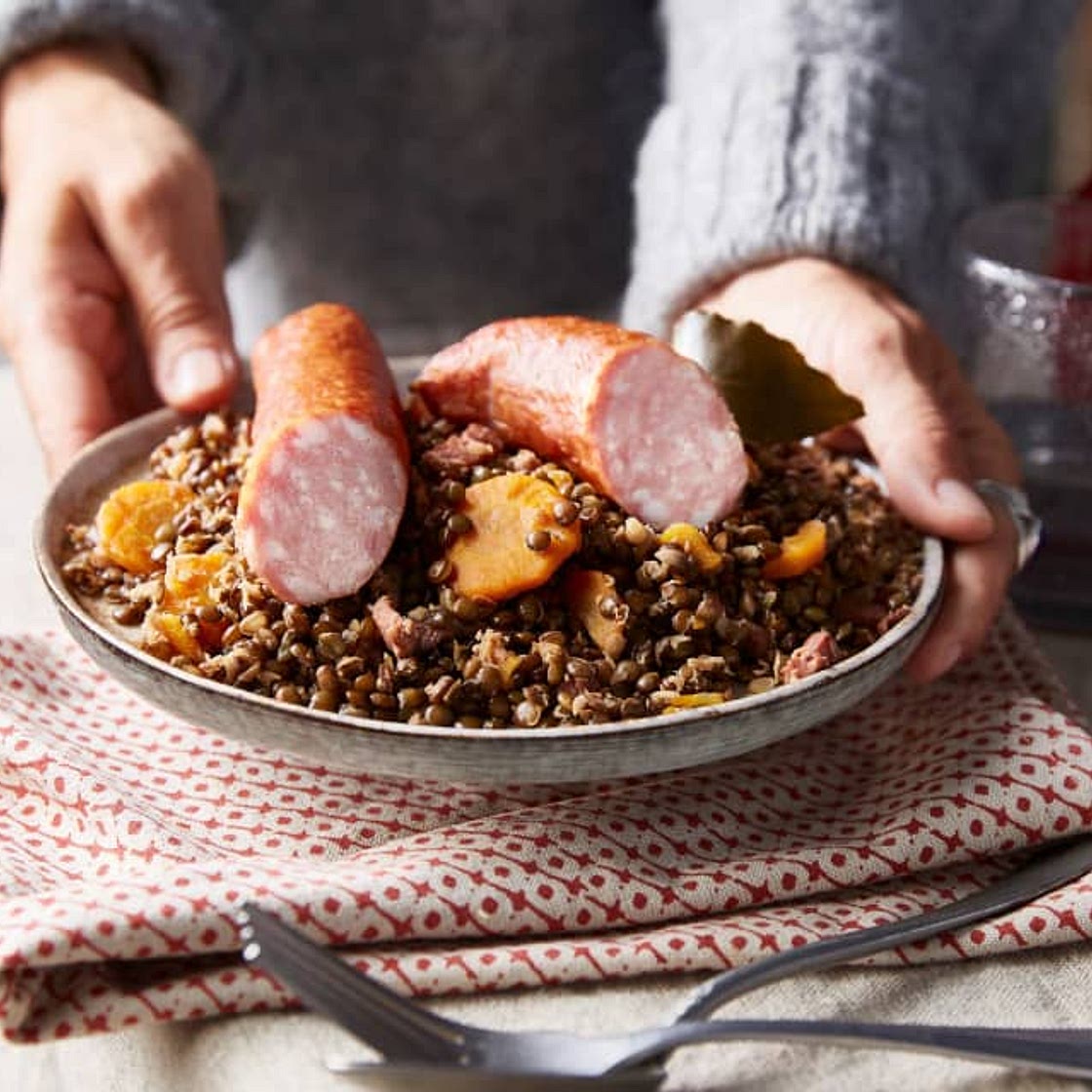 Saucisse de Montbéliard aux lentilles vertes