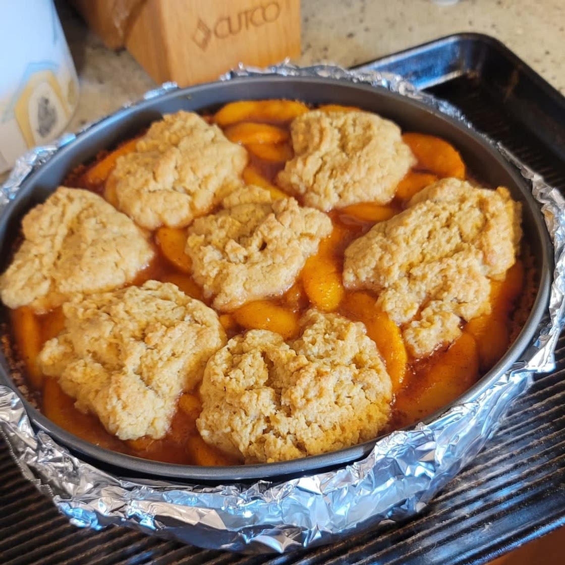 Peach Cobbler Cheesecake
