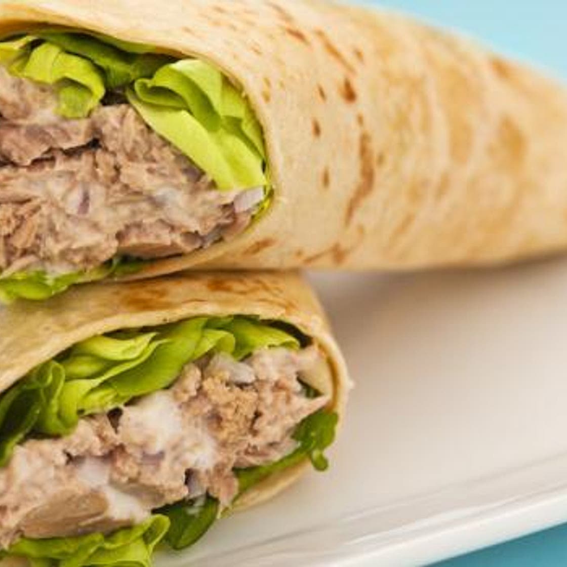 Wrap au thon, avocat, persil et citron