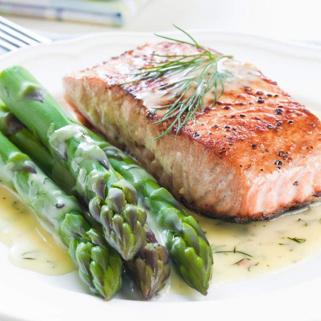 One Pan Lemon Pepper Salmon w/ Garlic Parmesan Asparagus