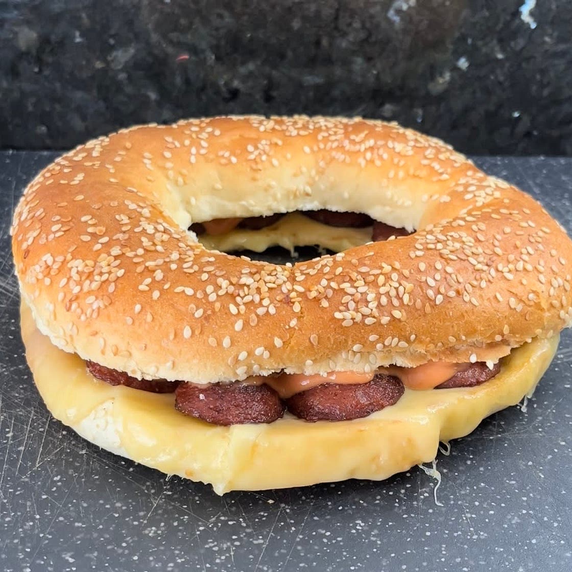 Sucuk Simit sandwich