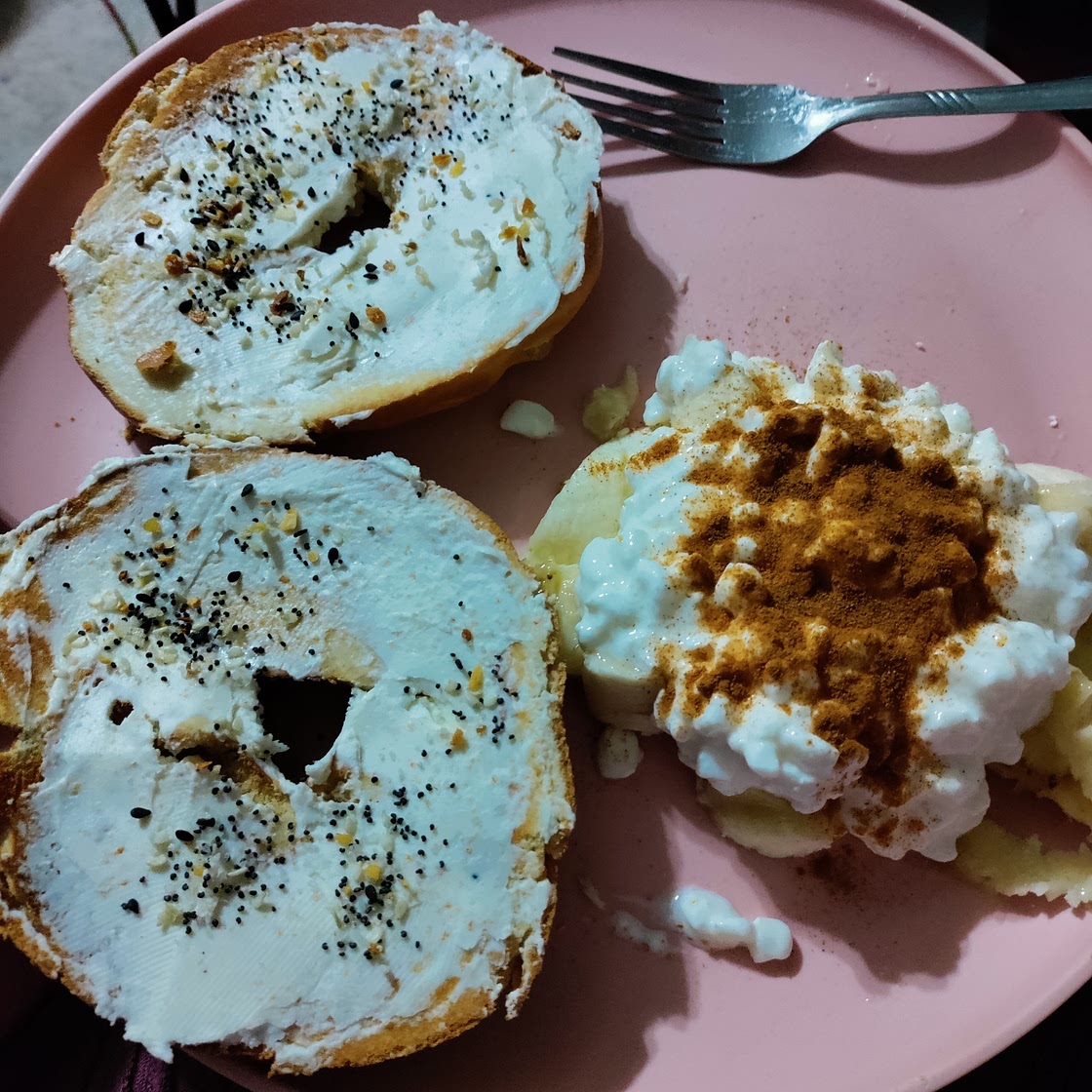 Fall cottage cheese 🍂🍁 and Hawaiian everything bagels.
