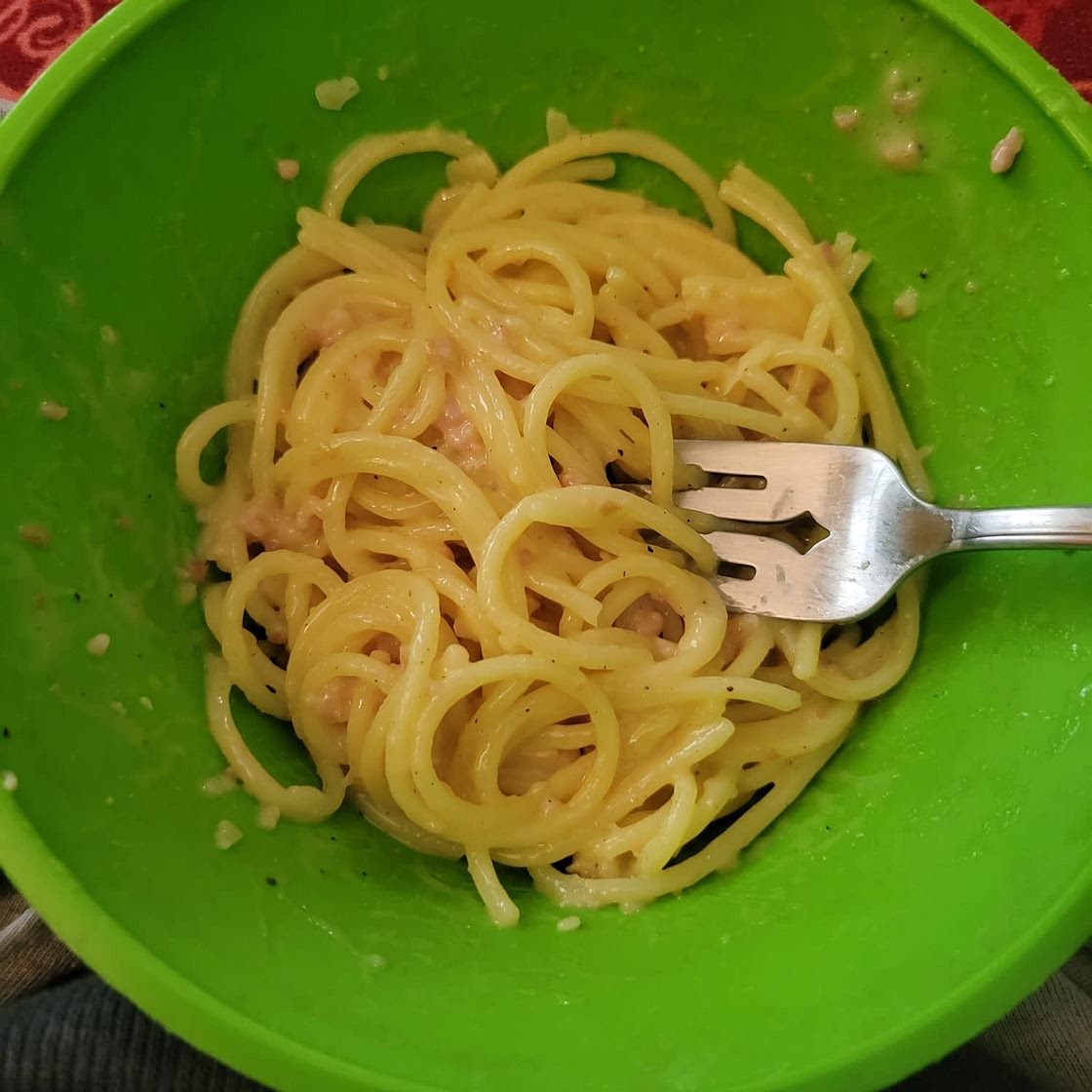 Low FODMAP spaghetti carbonara