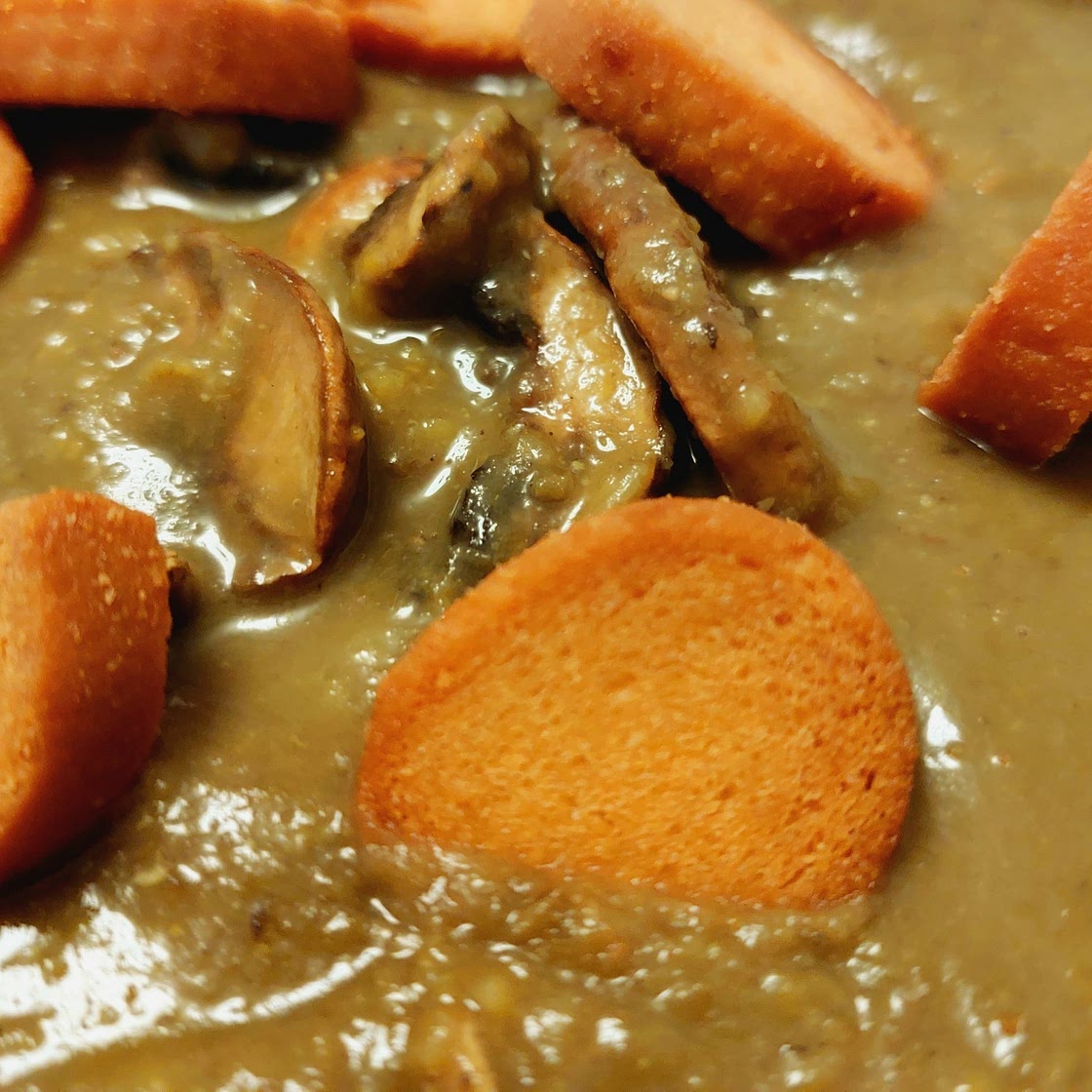 Soup - Lentils and mushrooms with ginger and turmeric