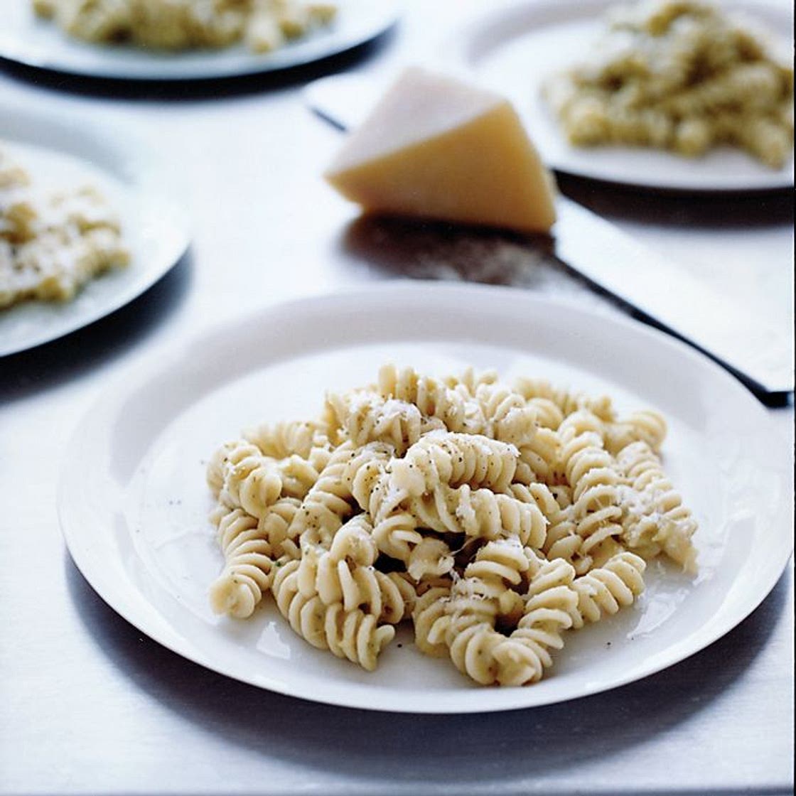 Fusilli with Creamy Leek Sauce