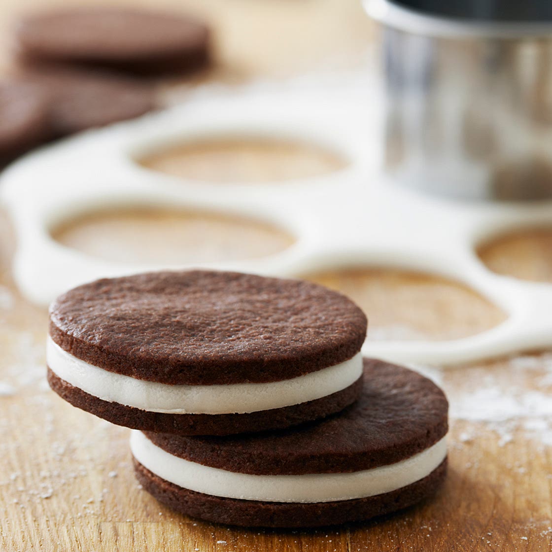 Chocolate Vanilla Sandwich Cookies