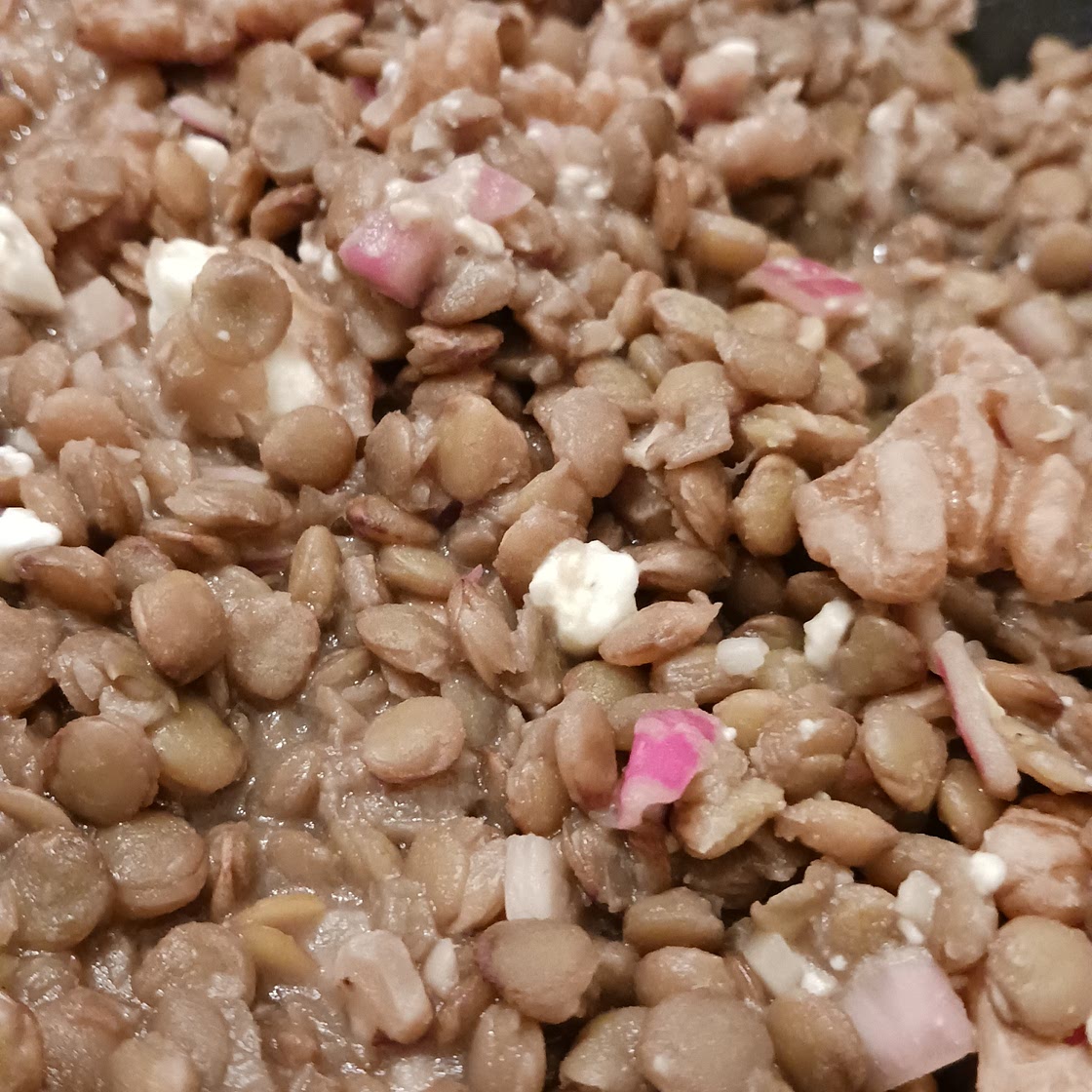 Lentils with walnuts and feta