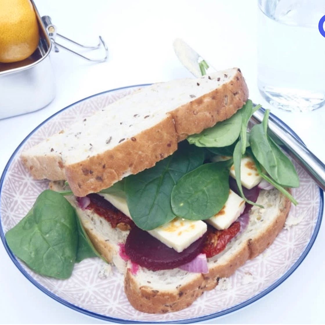 Haloumi sandwich 