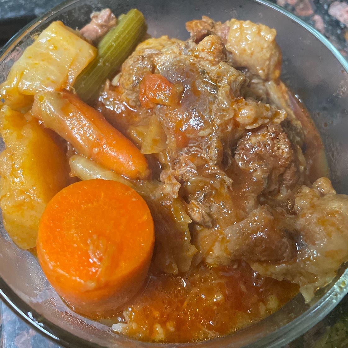 Hong Kong Style Borscht with Oxtail 牛尾羅宋湯
