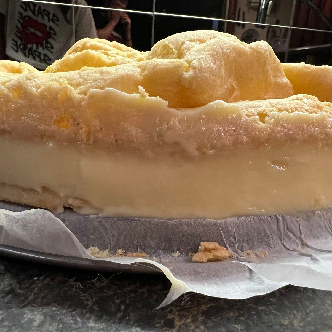 Karpatka eclair tart