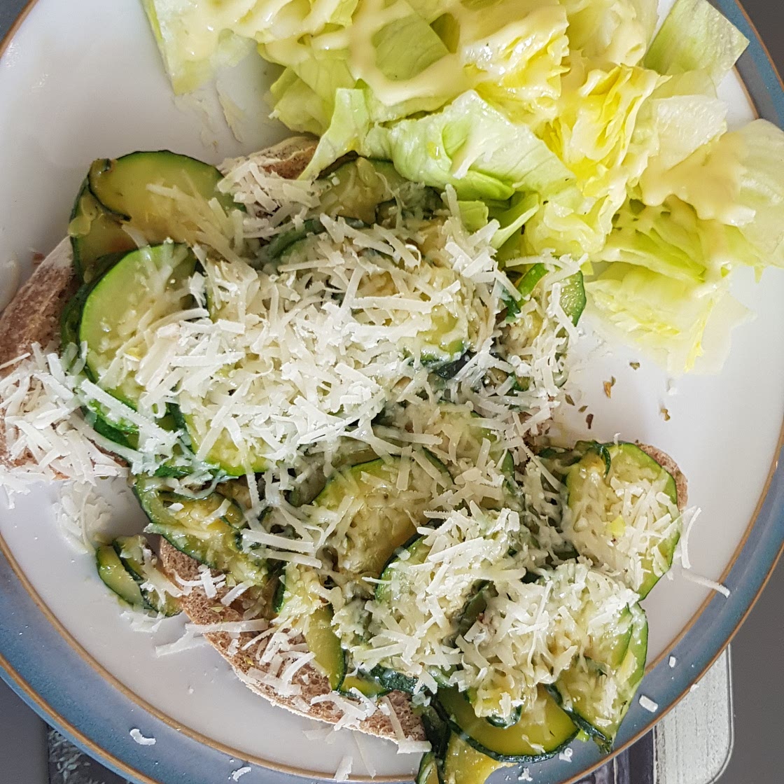 Courgettes on toast