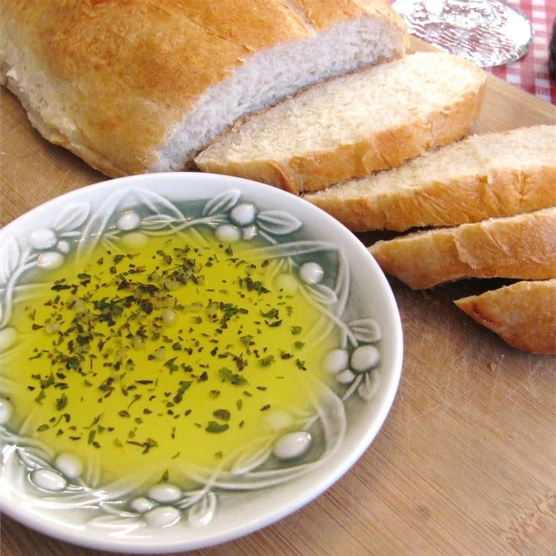 Bread and oil 