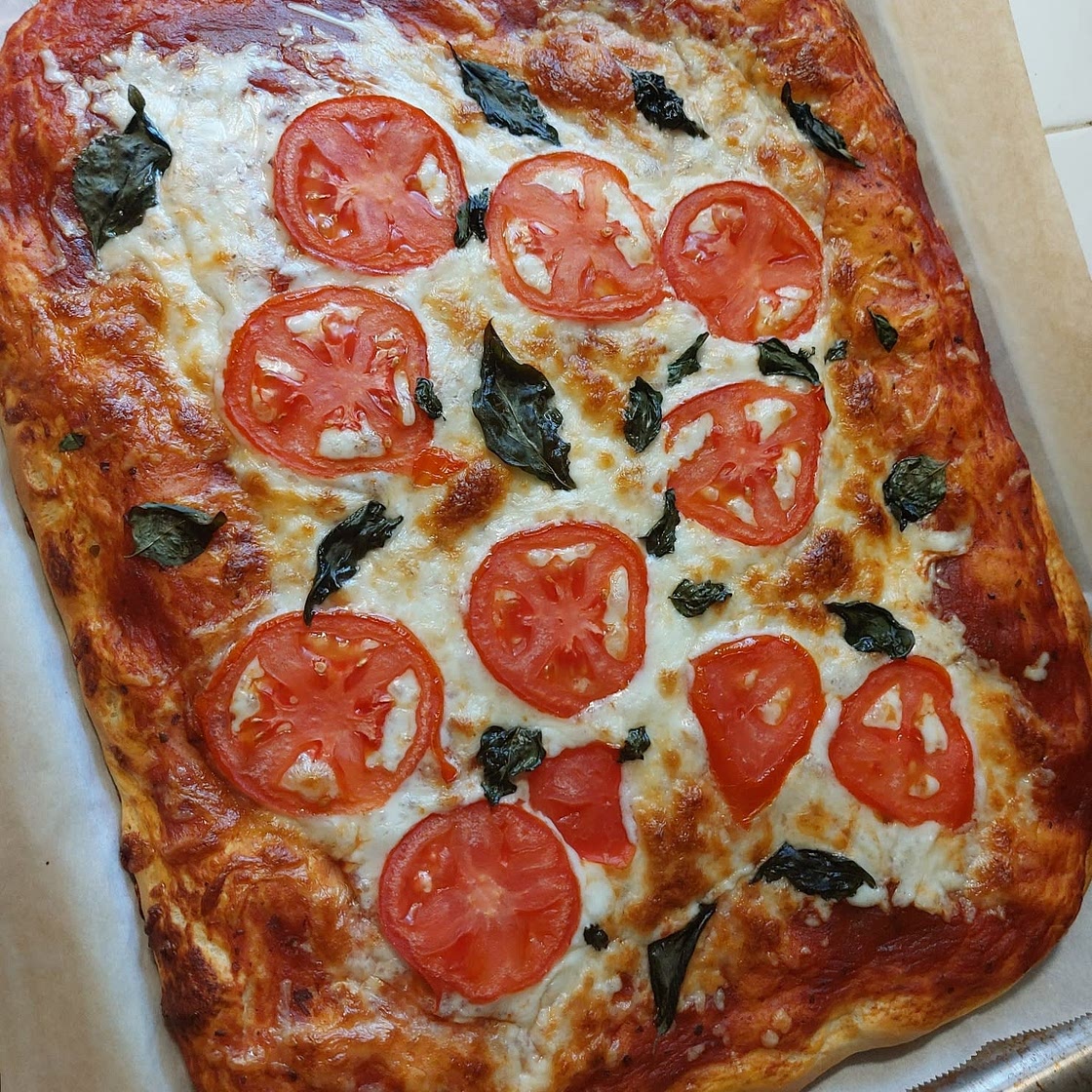 Easy Peezy Pizza Dough (Bread Machine Pizza Dough)