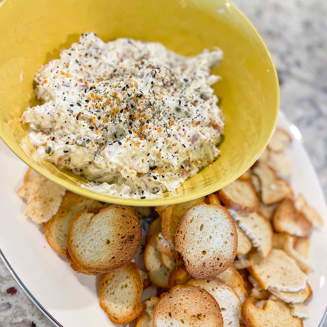 Bagels and lox dip 