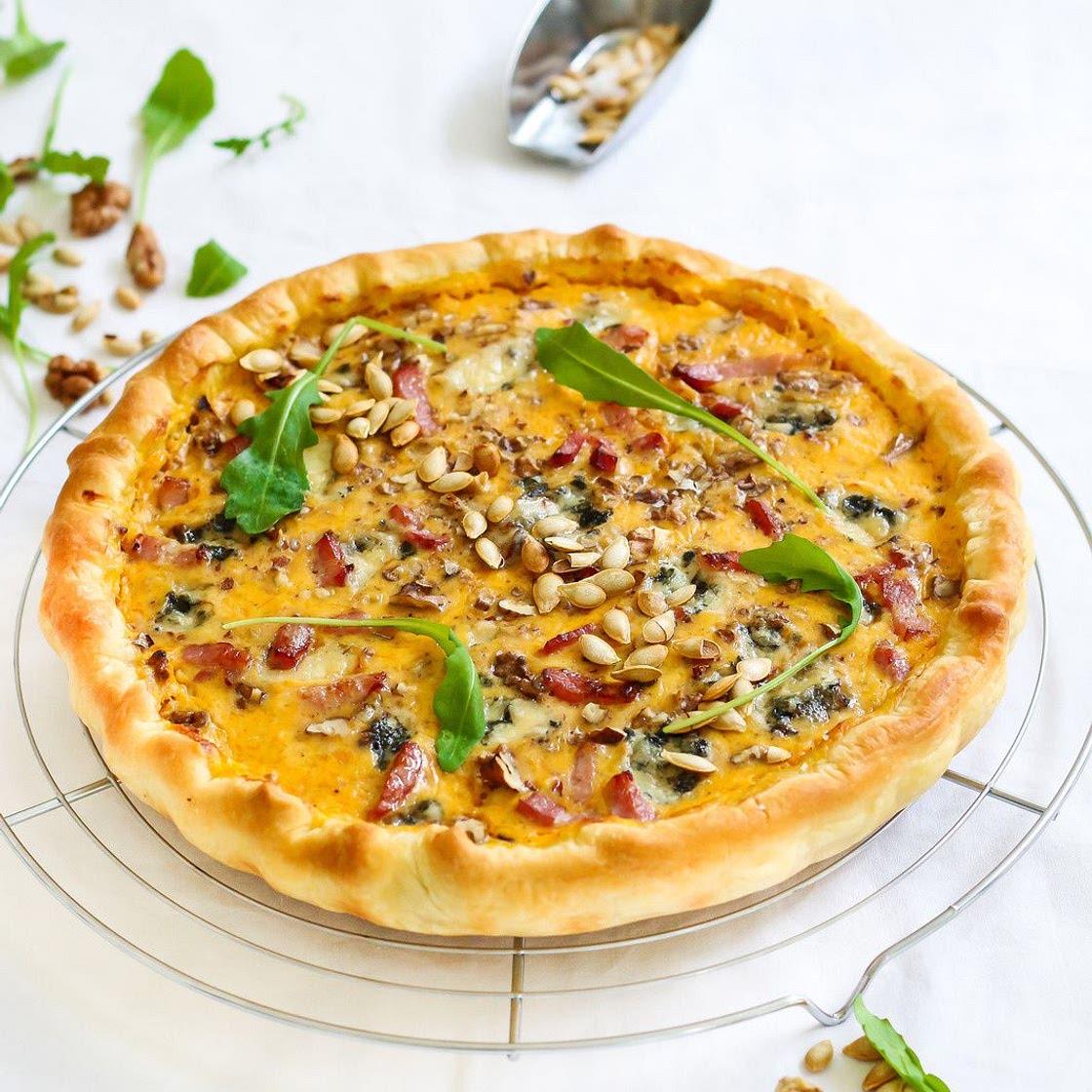 Tarte d’automne à la courge, roquefort & noix