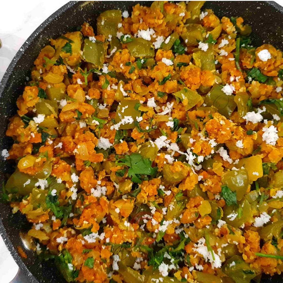 Maharashtrian Capsicum Zunka | Mirchicha Zunka | OvalShelf