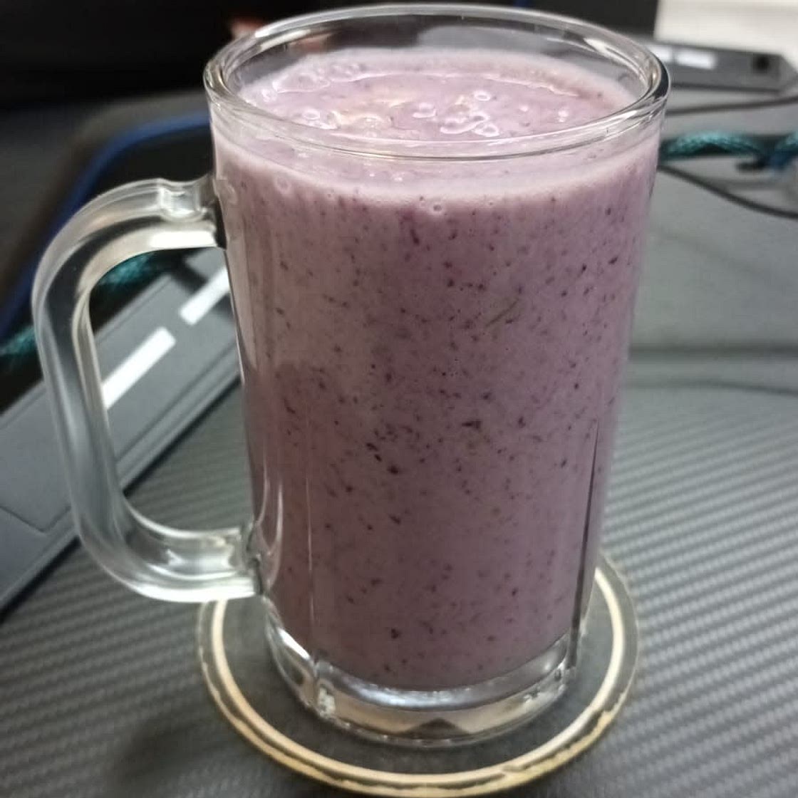 Mulberry & Dates Smoothie (Vegan)