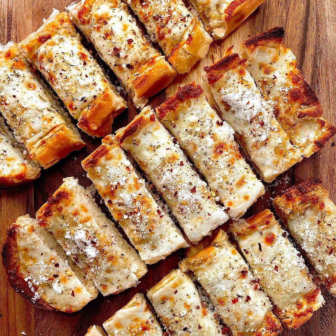 Cheesy French Bread 