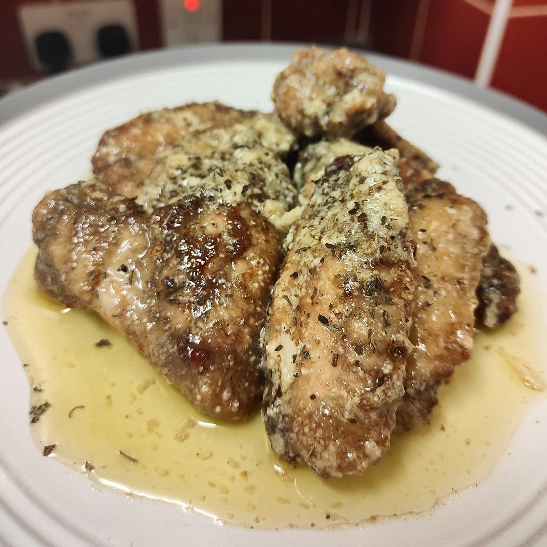 Easy Creamy Garlic Parmesan Chicken Wings