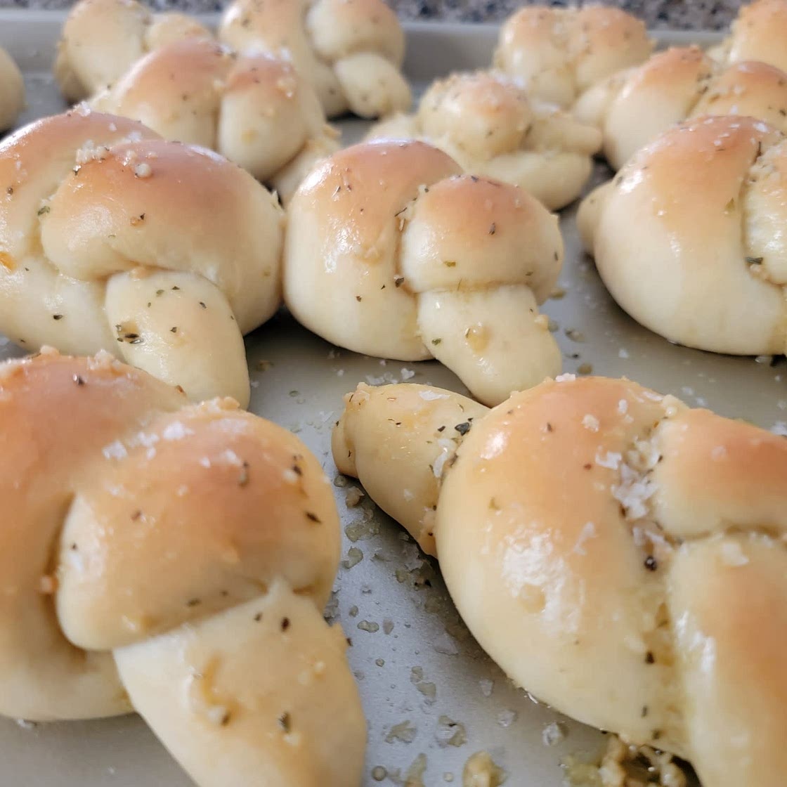 Garlic Knots