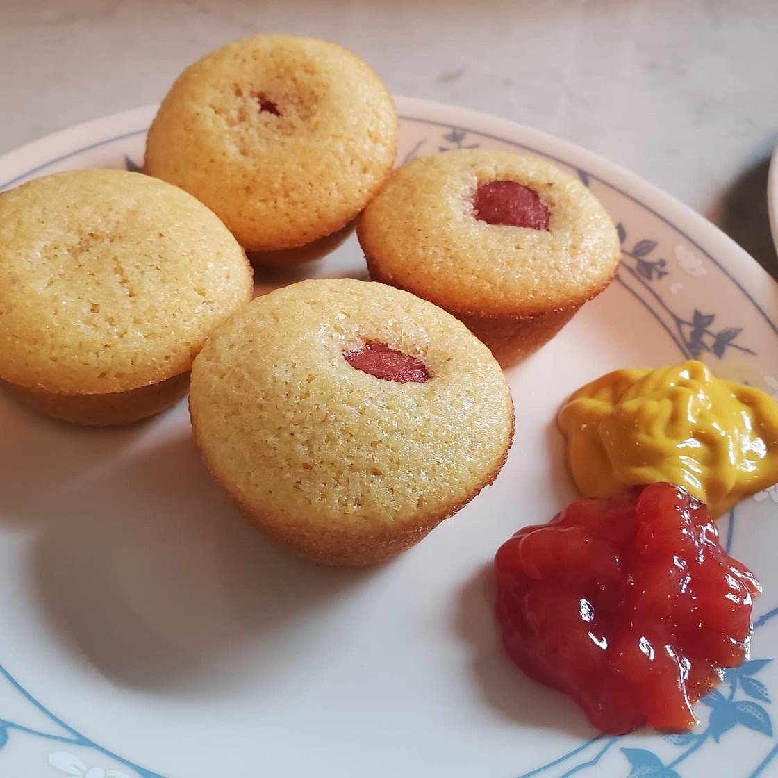 Mini Corn Dog Muffins