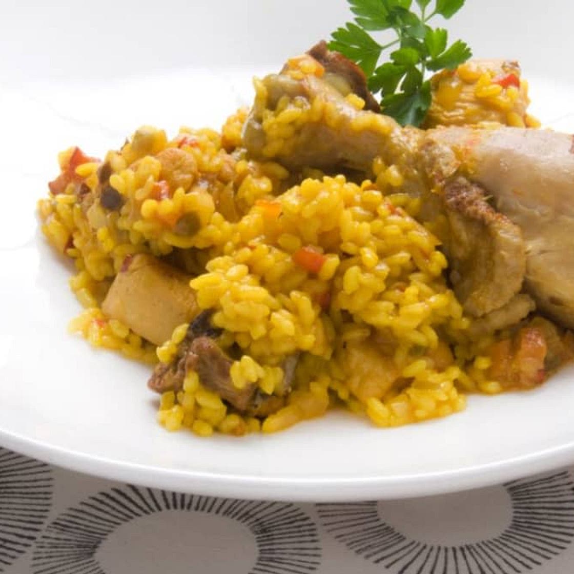 Paella de pollo