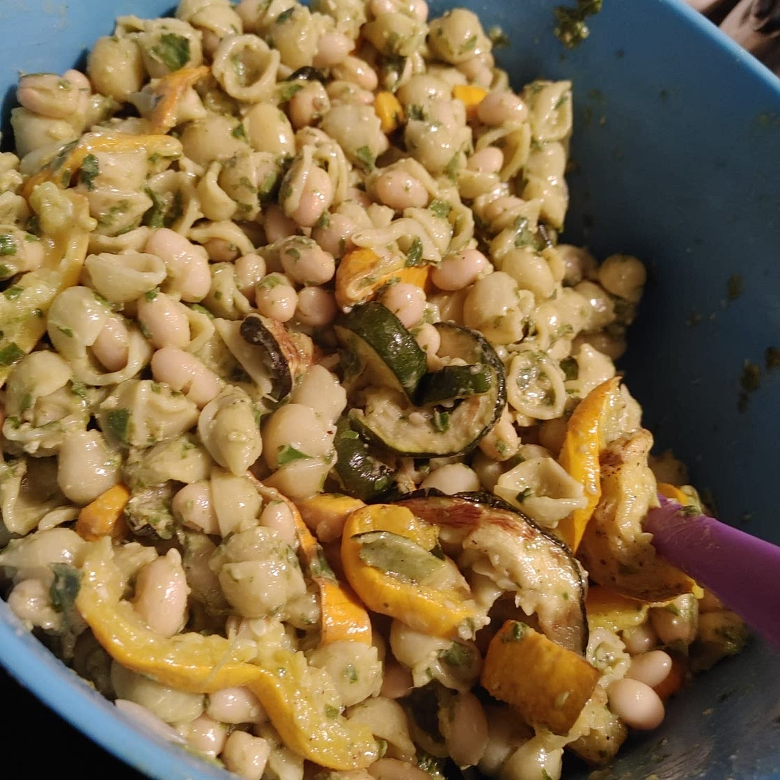 Zucchini pesto pasta salad