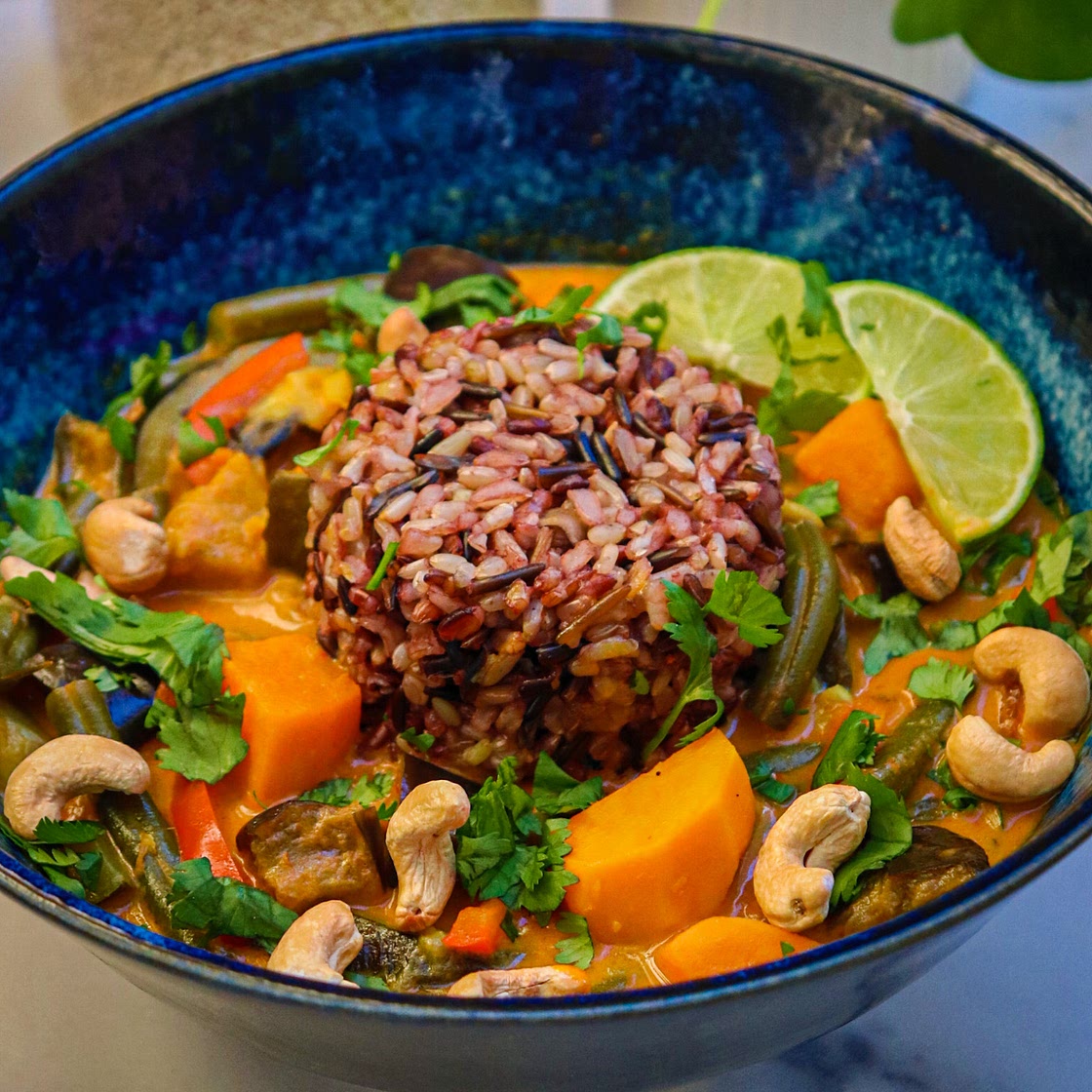 Creamy Thai Sweet Potato Turmeric Curry