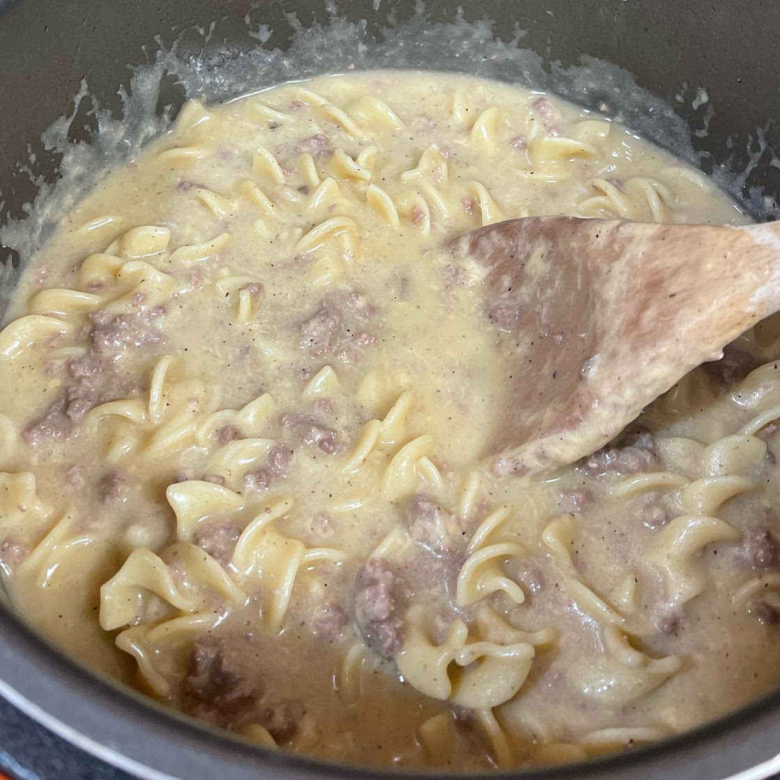 Instant Pot Cheesy Ground Beef and Noodles