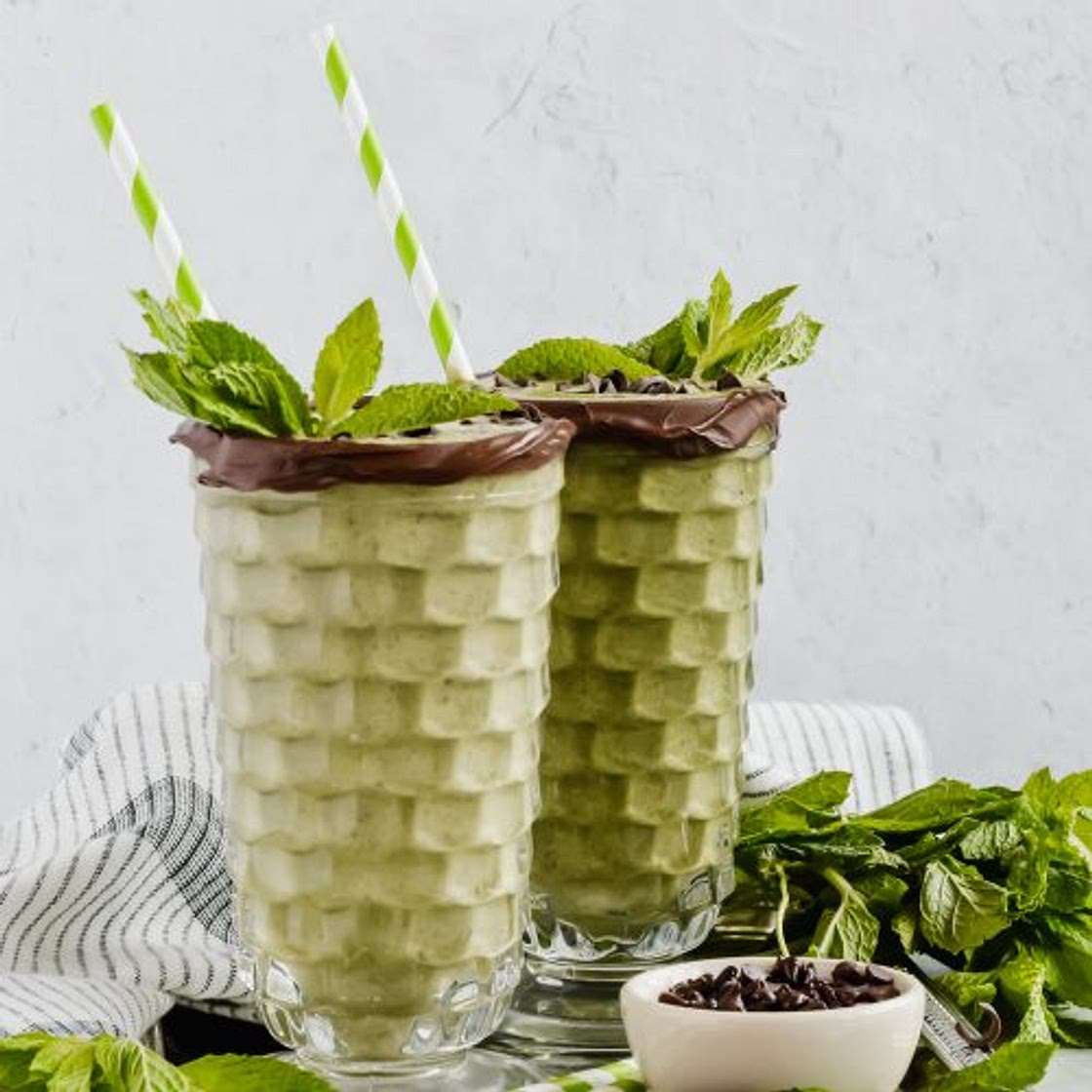 Healthy Mint Chocolate Smoothie