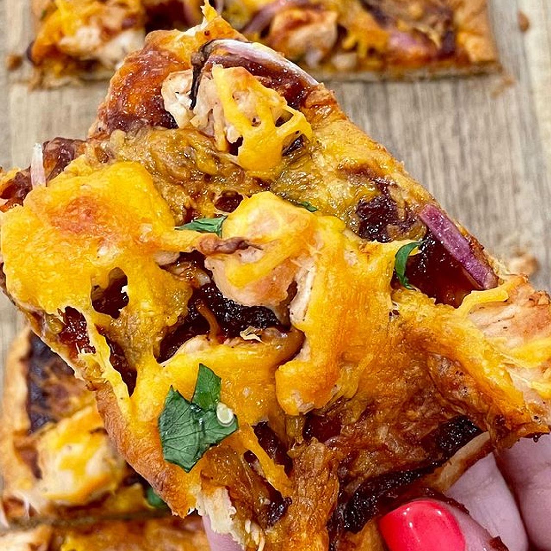 Bbq chicken flatbread