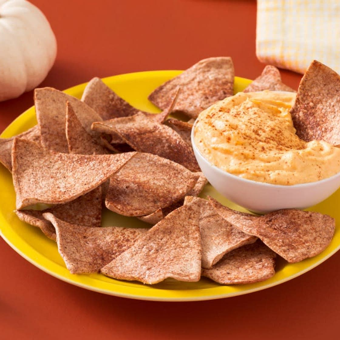 Cinnamon Chips & Pumpkin Dip