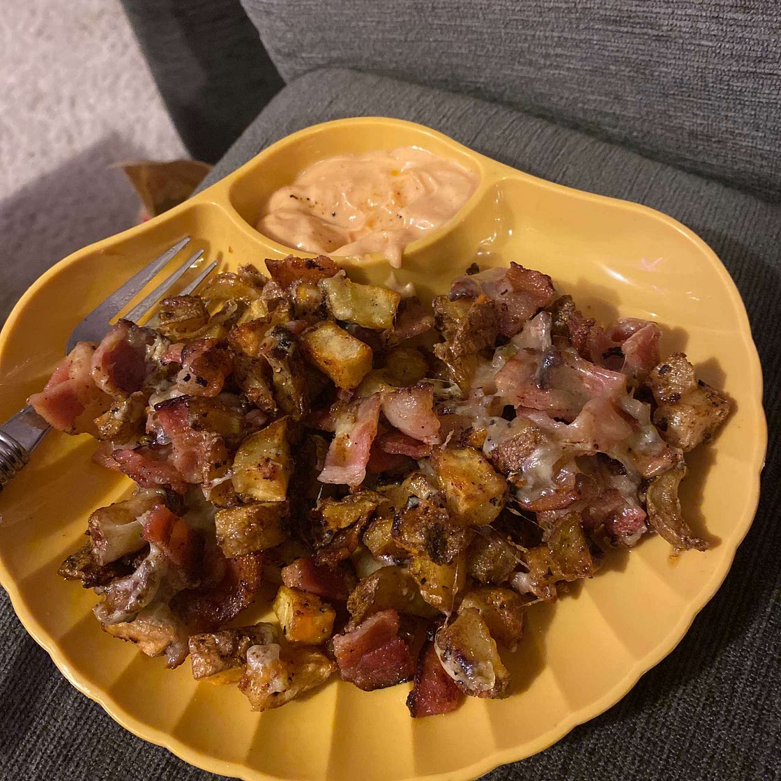 Crispy Cheese and Bacon Potatoes