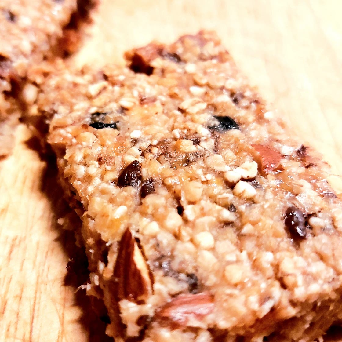 Energy bar - Banana, oatmeal, raisins, almonds and dried apricots.