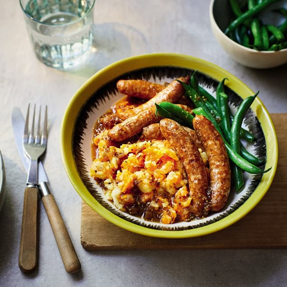Chipolatas in onion gravy with carrot 🥕 & parsnip mash