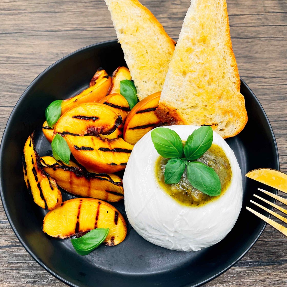 Burrata, Grilled Peaches and Fresh Basil Pesto