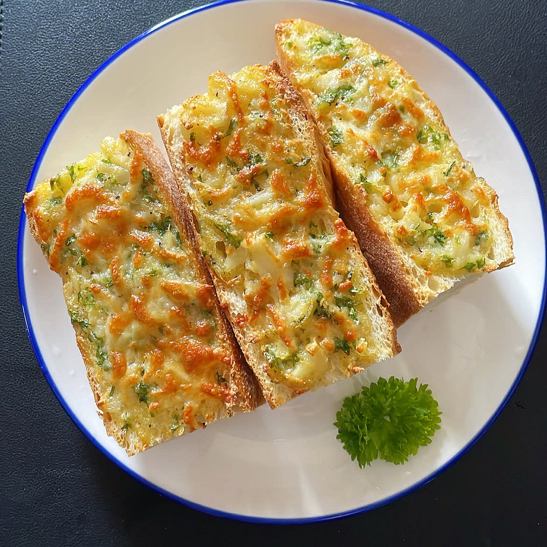 Garlic bread