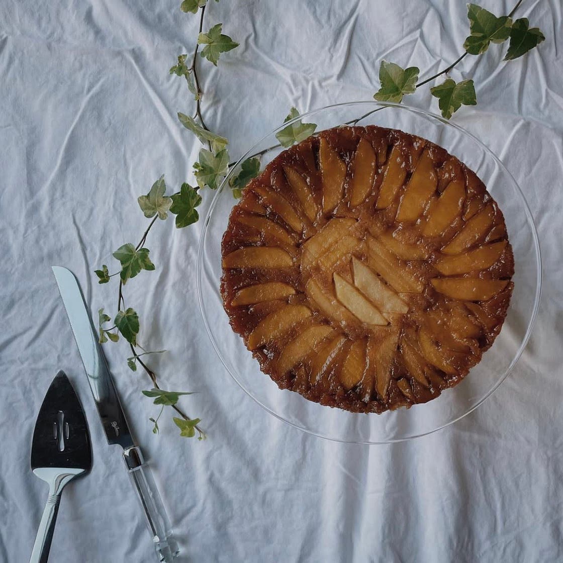 caramel apple spice cake