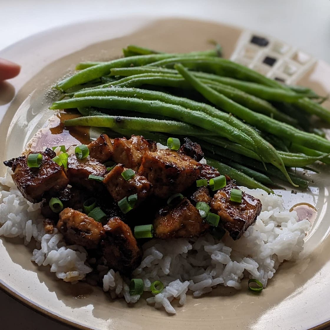 Recipe: Sheet Pan Honey-Sesame Tofu and Green Beans