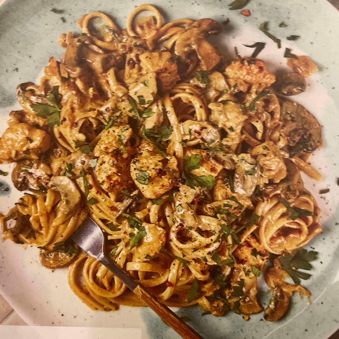 Smoked Chicken & Mushroom Linguine