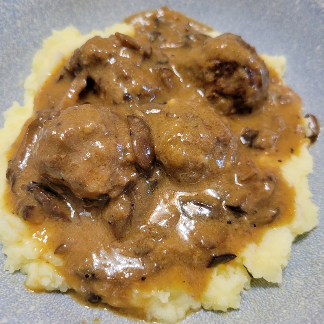 Crock Pot Meatballs with Creamy Mushroom Gravy
