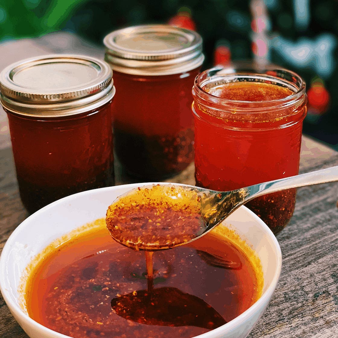 The BEST Homemade Chili Oil You Will EVER TRY! - Tiffy Cooks